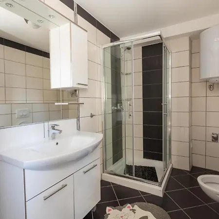 Apartment Apartments With Wifi Mali Losinj *