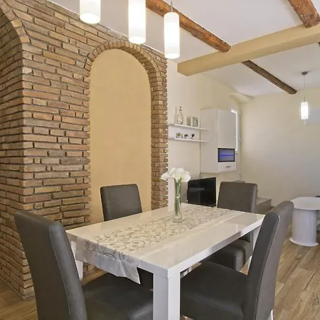 Apartments With Wifi Mali Losinj
