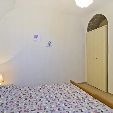 Apartment Apartments With Wifi Mali Losinj *