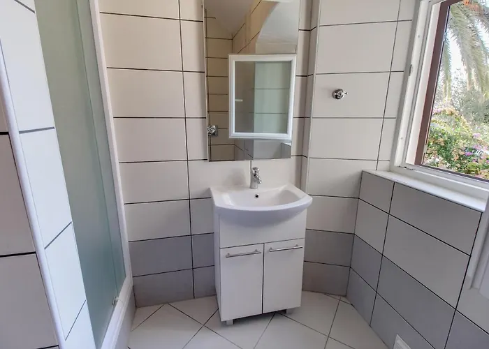 Apartments With Wifi Mali Losinj