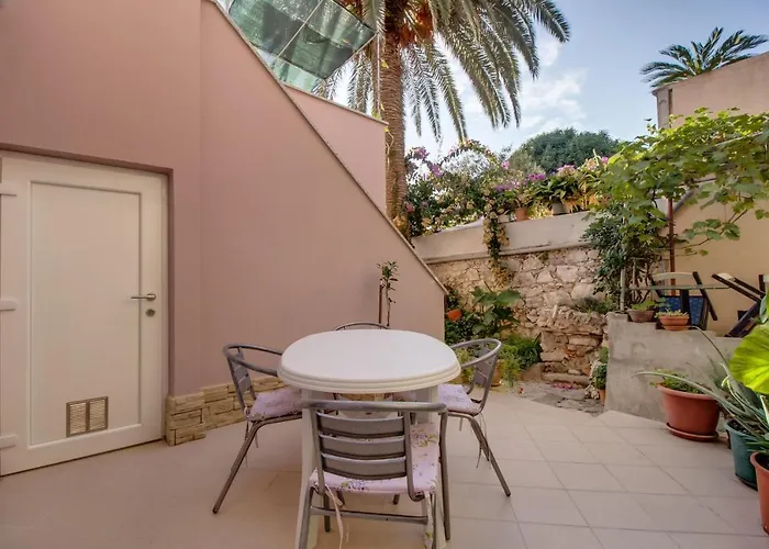 Apartments With Wifi Mali Losinj Apartment Mali Lošinj