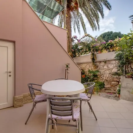 With Wifi Daire Mali Lošinj