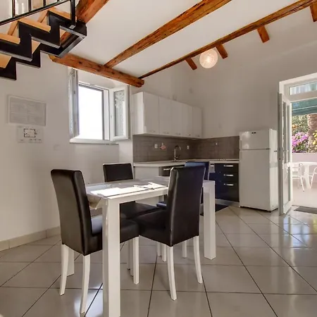 With Wifi Mali Lošinj